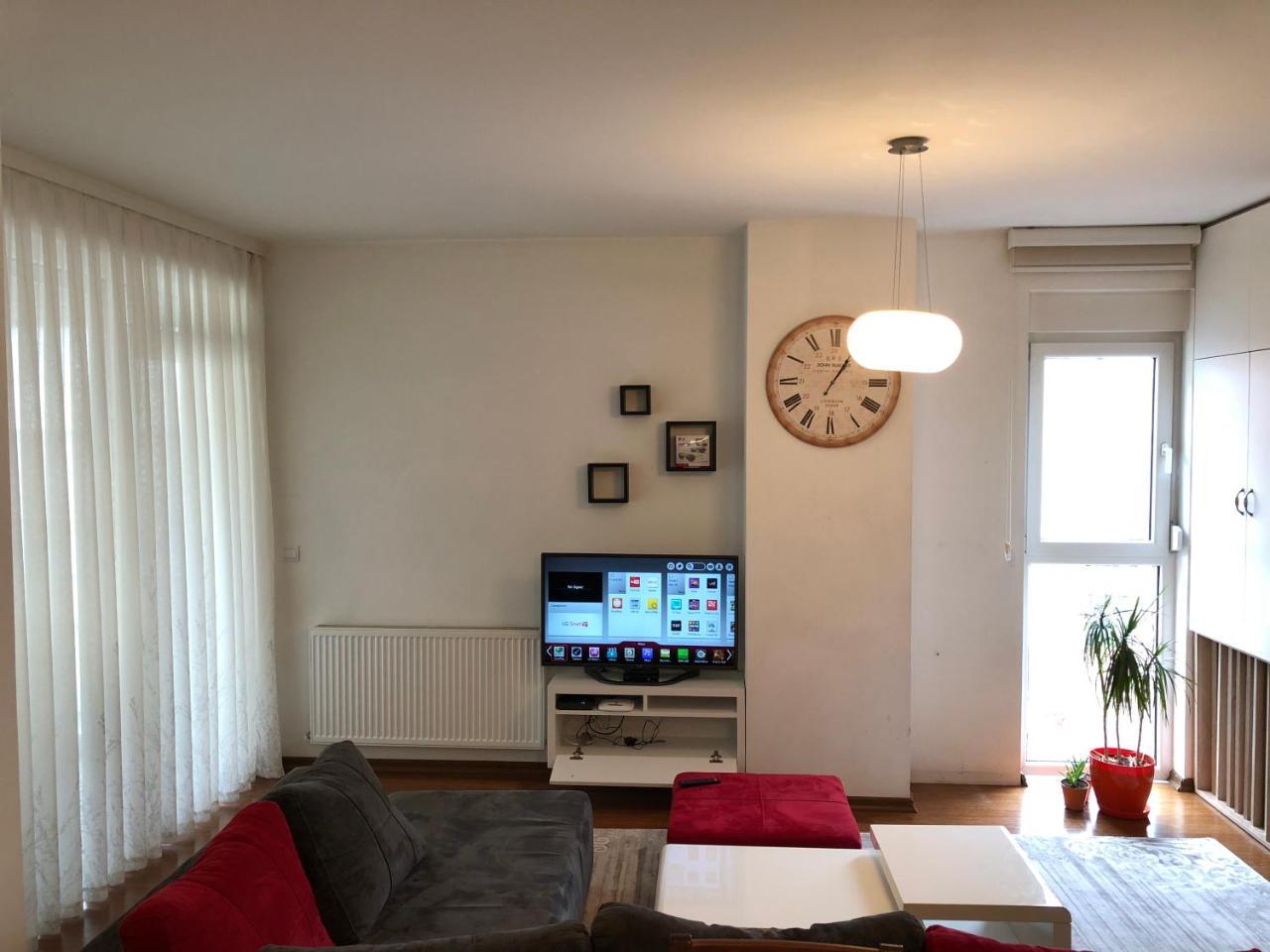 Apartment Prishtina Приштина Екстер'єр фото
