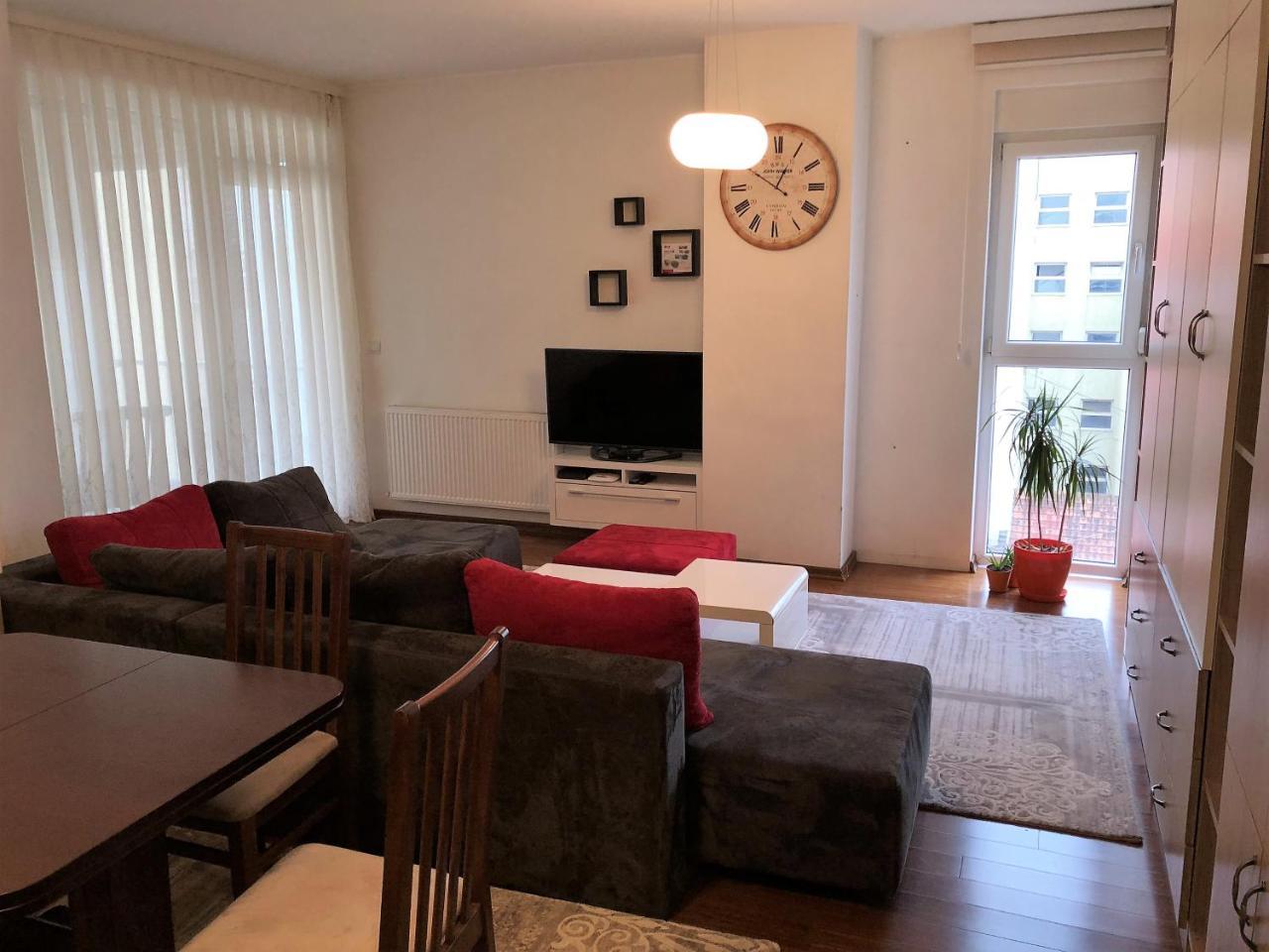 Apartment Prishtina Приштина Екстер'єр фото